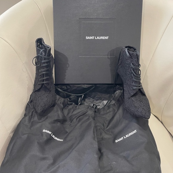 Saint Laurent Era Lace Booties Size 35.5 - Picture 4 of 5